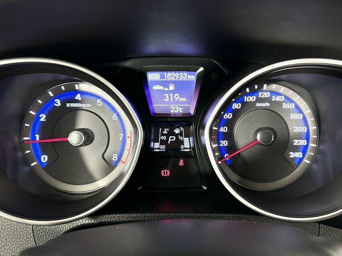 Hyundai i30 б/у, 2014, Автоматическая. Фото: #9