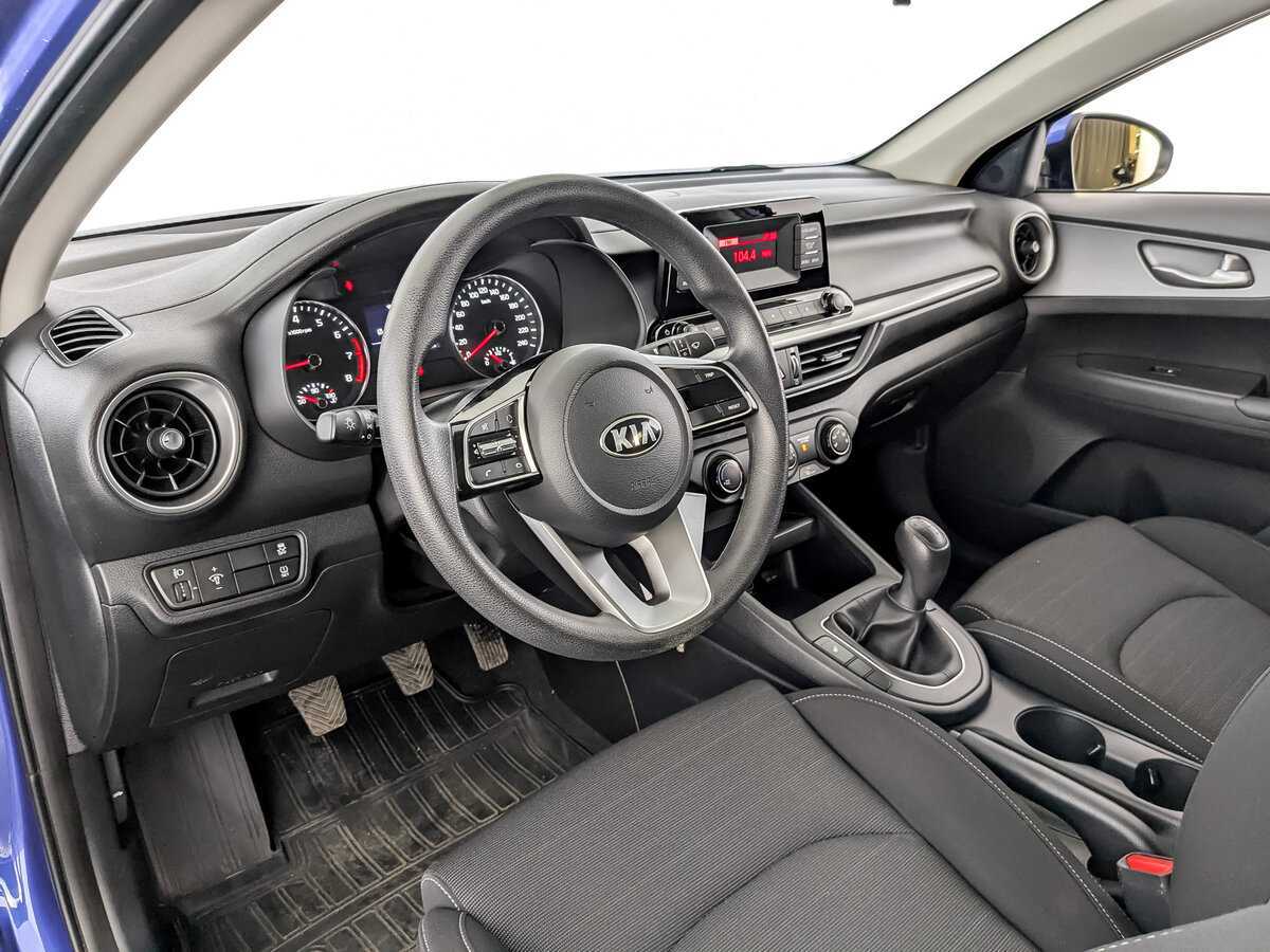 Kia Cerato б/у, 2021, Механическая. Фото: #15