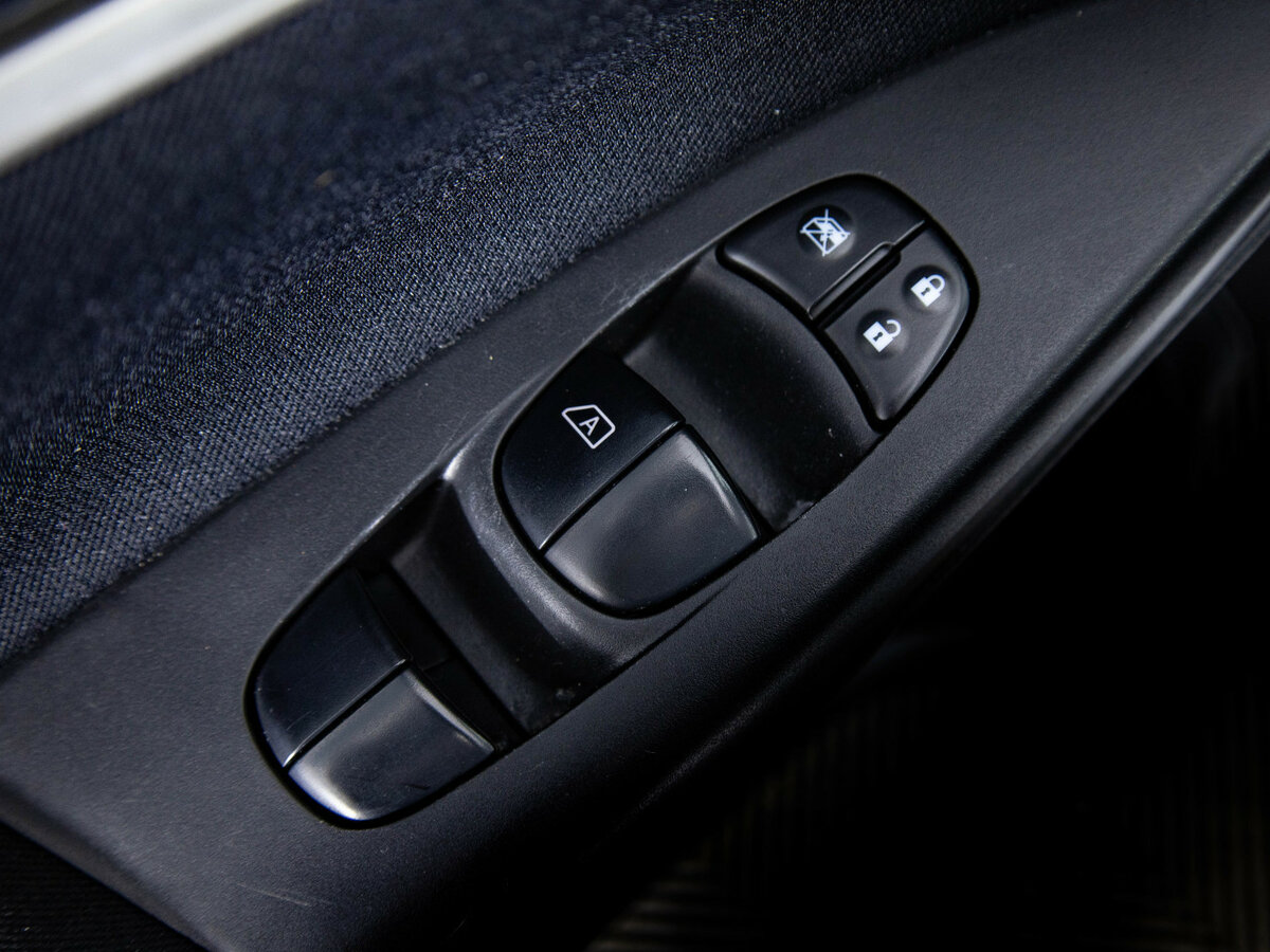 Nissan Tiida б/у, 2015, Вариатор. Фото: #11