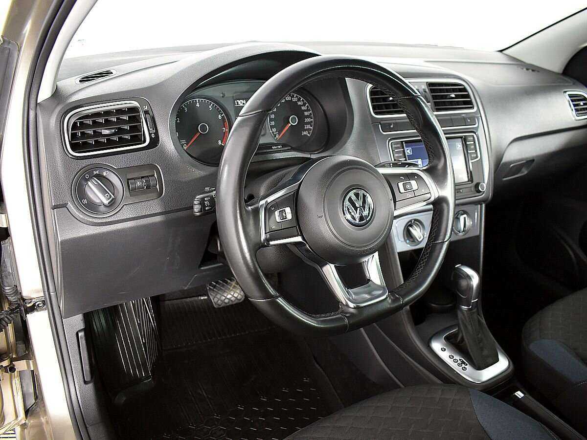 Volkswagen Polo б/у, 2020, Автоматическая. Фото: #6