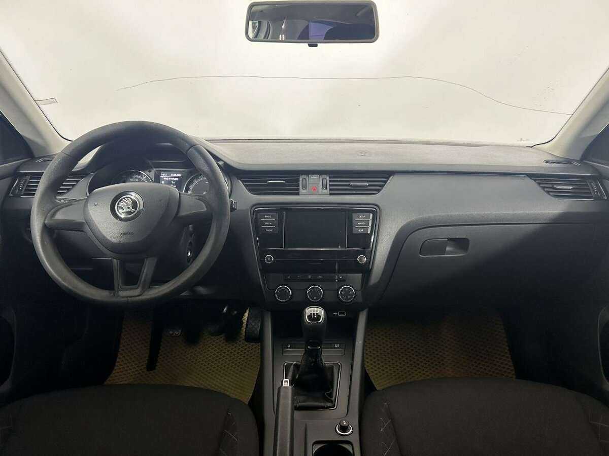 Skoda Octavia б/у, 2018, Механическая. Фото: #6