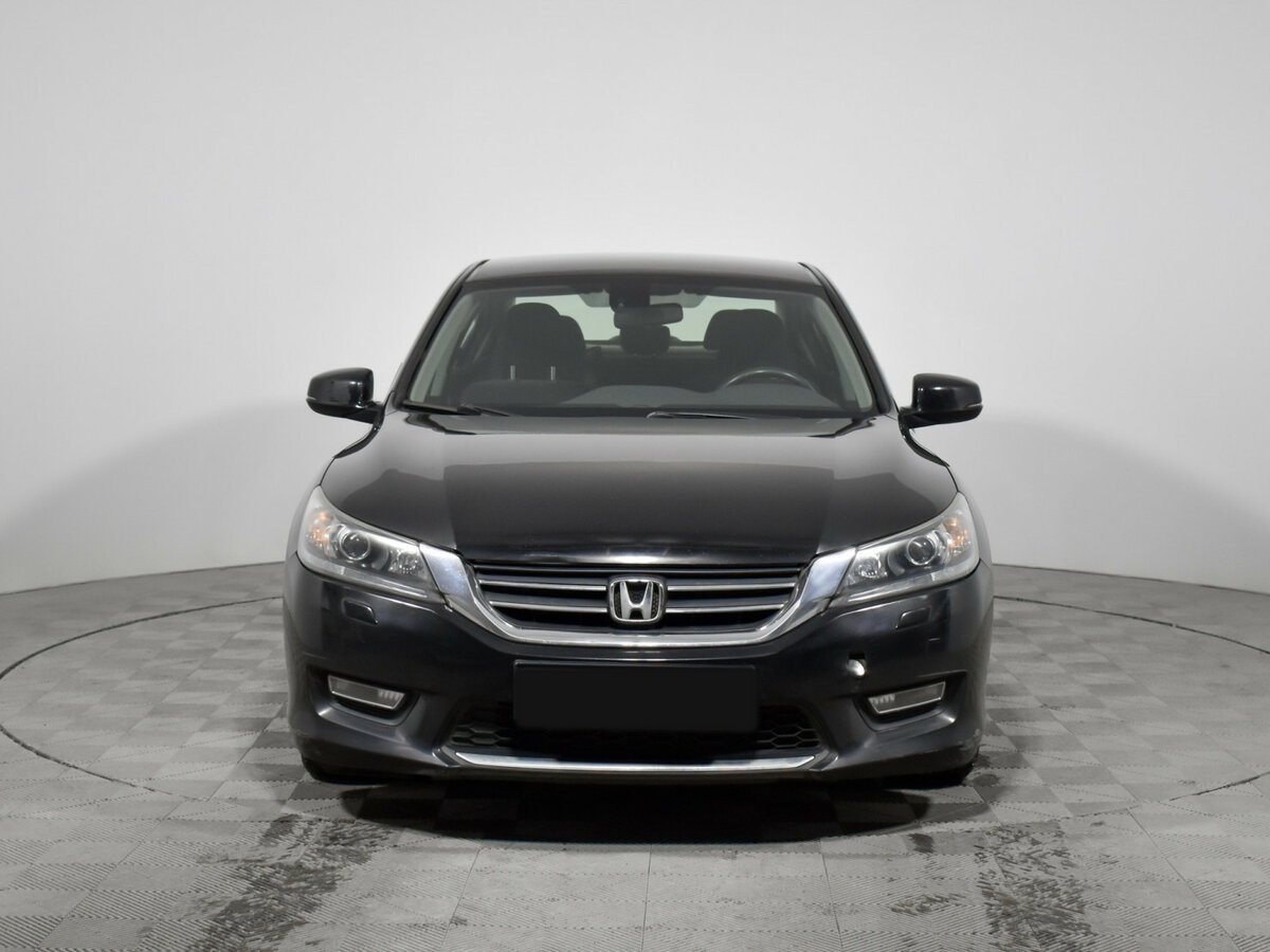 Honda Accord б/у, 2013, Автоматическая. Фото: #1