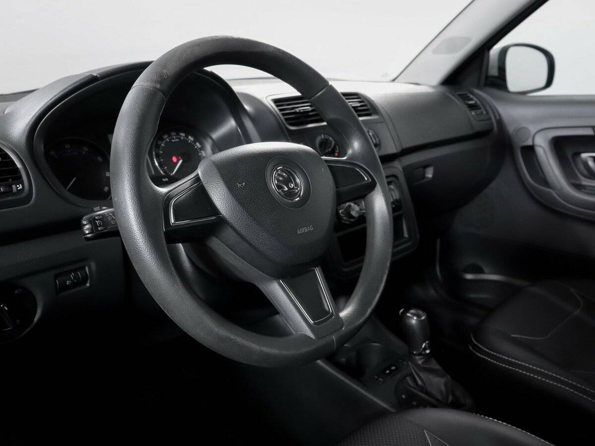 Skoda Fabia б/у, 2014, Автоматическая. Фото: #10