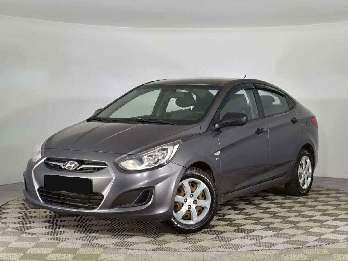Hyundai Solaris б/у, 2013, Механическая. Фото: #0