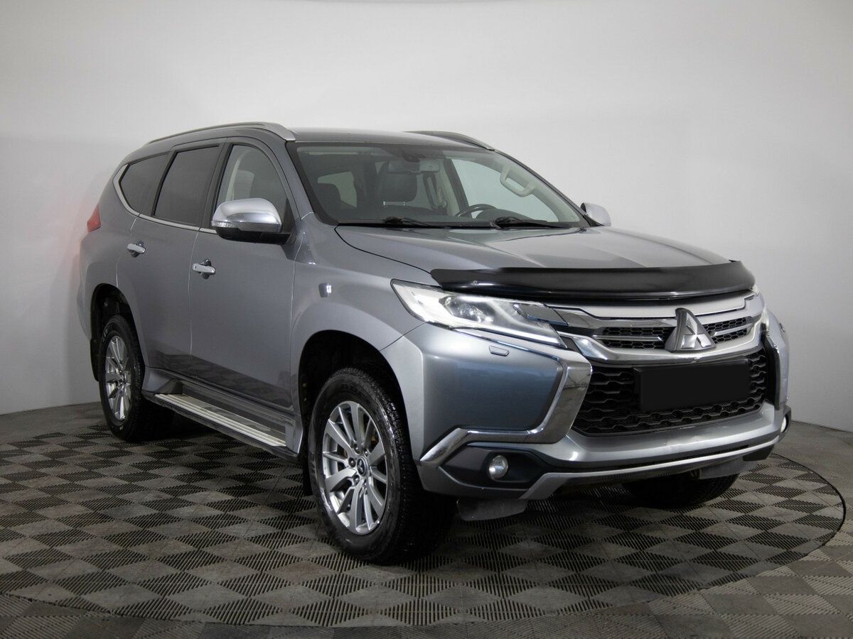 Mitsubishi Pajero Sport б/у, 2016, Автоматическая. Фото: #2