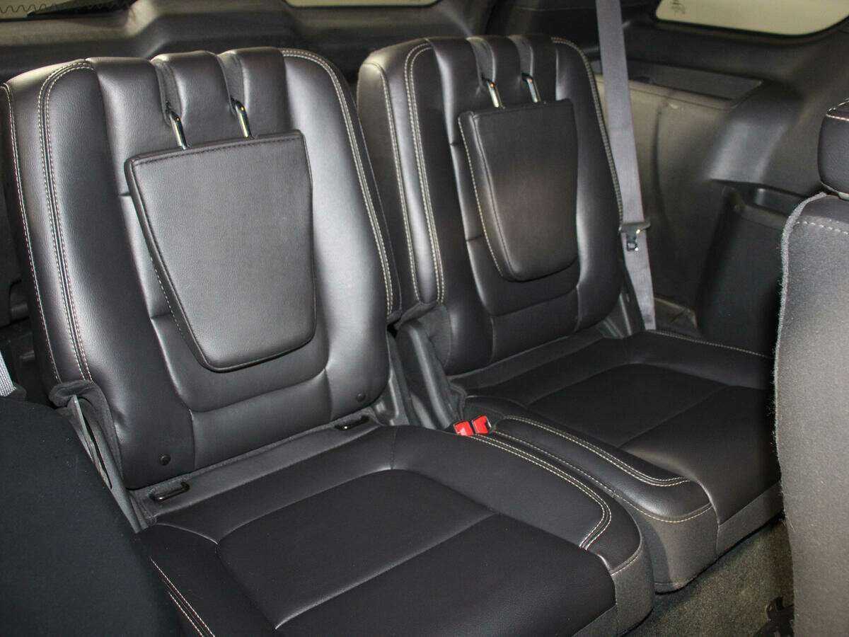 Ford Explorer б/у, 2013, Автоматическая. Фото: #7