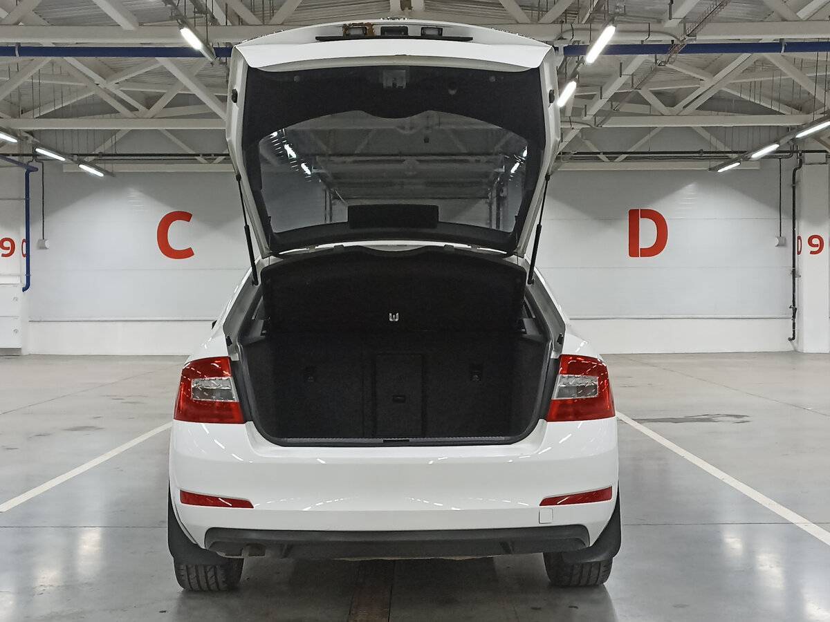 Skoda Octavia б/у, 2013, Механическая. Фото: #9