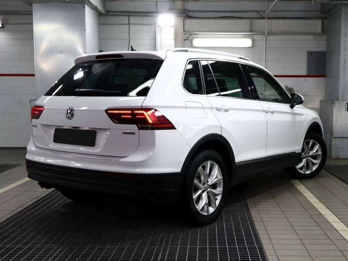 Volkswagen Tiguan б/у, 2020, Роботизированная. Фото: #1