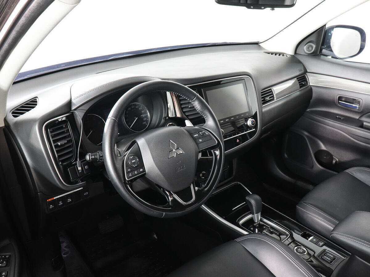 Mitsubishi Outlander б/у, 2022, Вариатор. Фото: #8