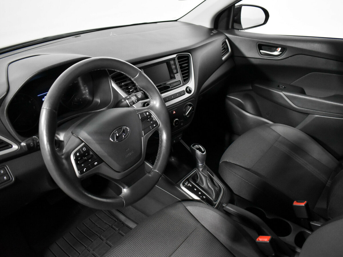 Hyundai Solaris б/у, 2017, Автоматическая. Фото: #8