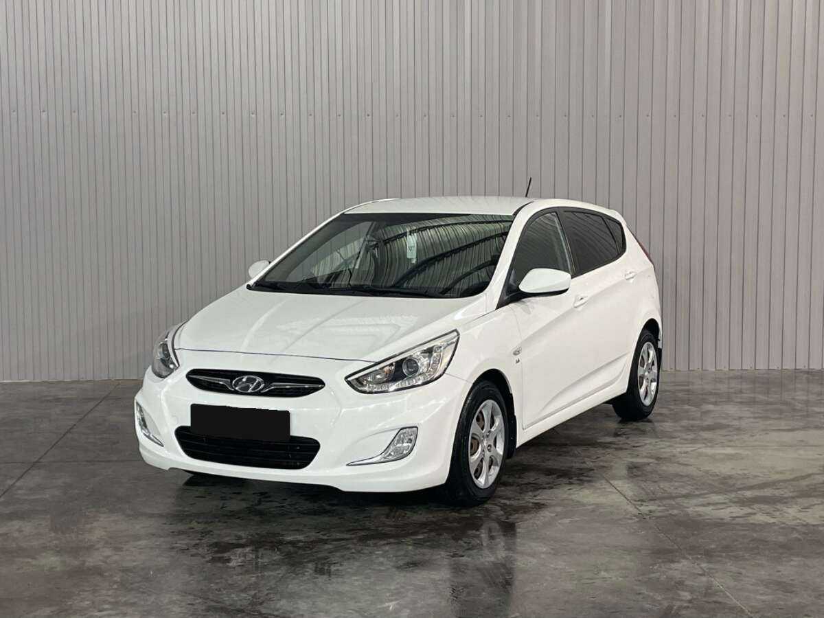 Hyundai Solaris б/у, 2014, Механическая. Фото: #0