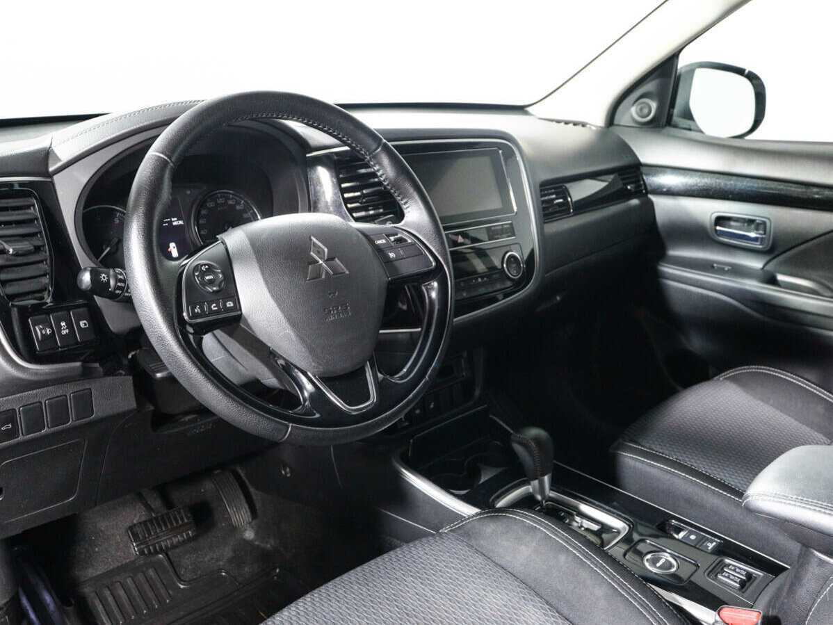 Mitsubishi Outlander б/у, 2019, Вариатор. Фото: #13