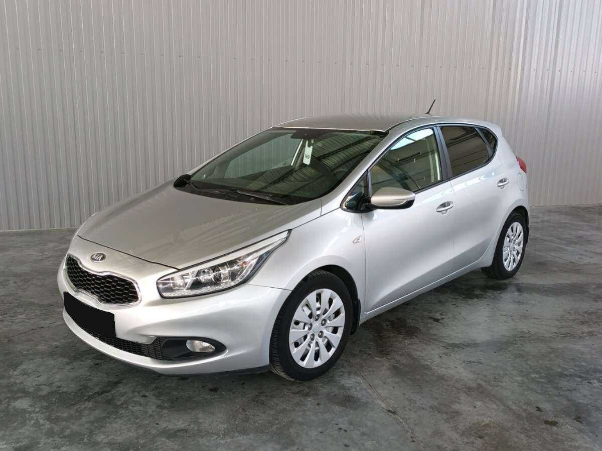 Kia Ceed б/у, 2013, Механическая. Посмотреть фото