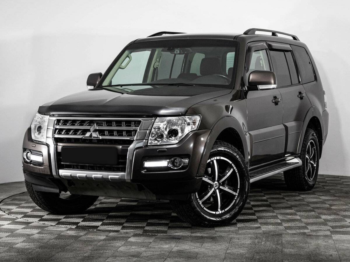 Mitsubishi Pajero б/у, 2017, Автоматическая. Посмотреть фото