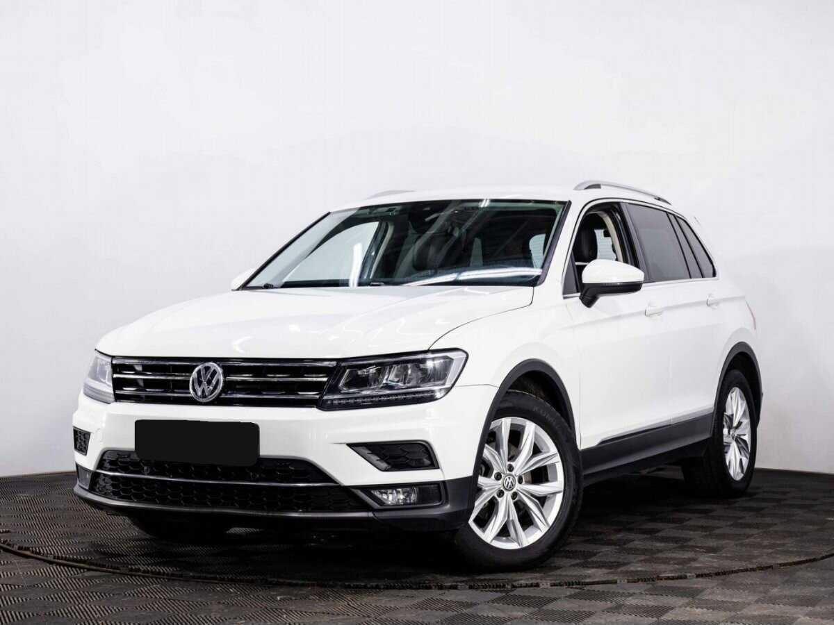 Volkswagen Tiguan б/у, 2018, Роботизированная. Посмотреть фото