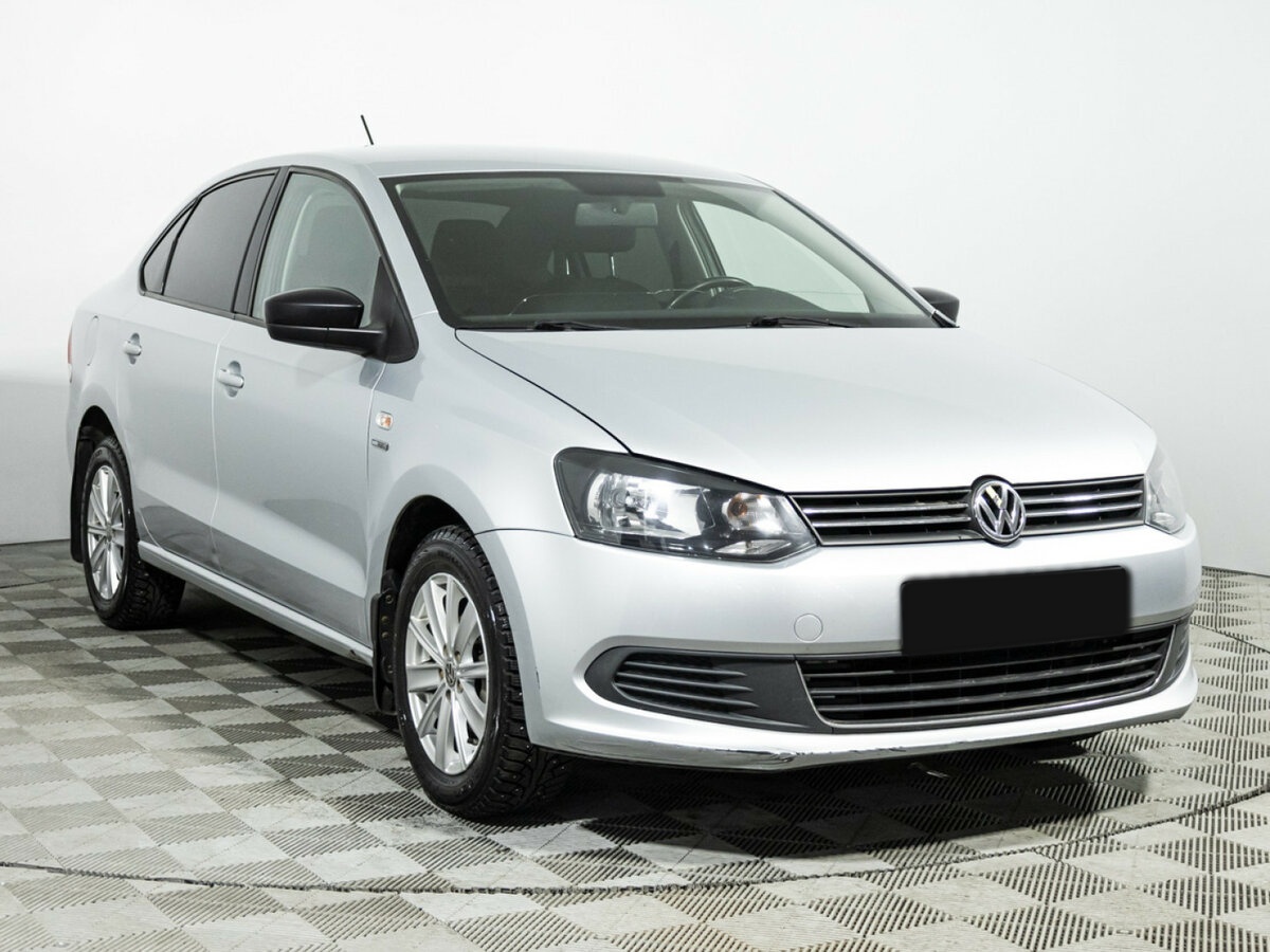 Volkswagen Polo б/у, 2013, Механическая. Фото: #2