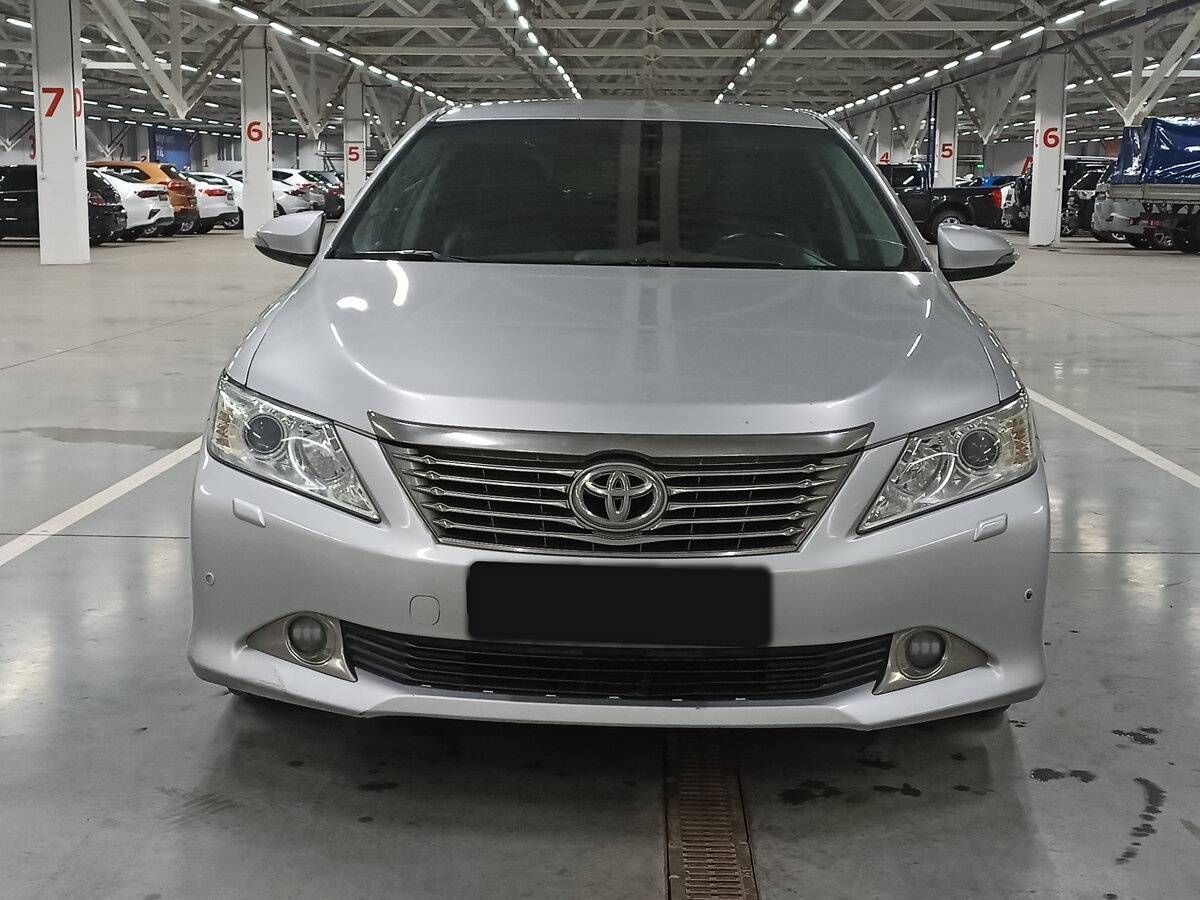 Toyota Camry б/у, 2014, Автоматическая. Фото: #1