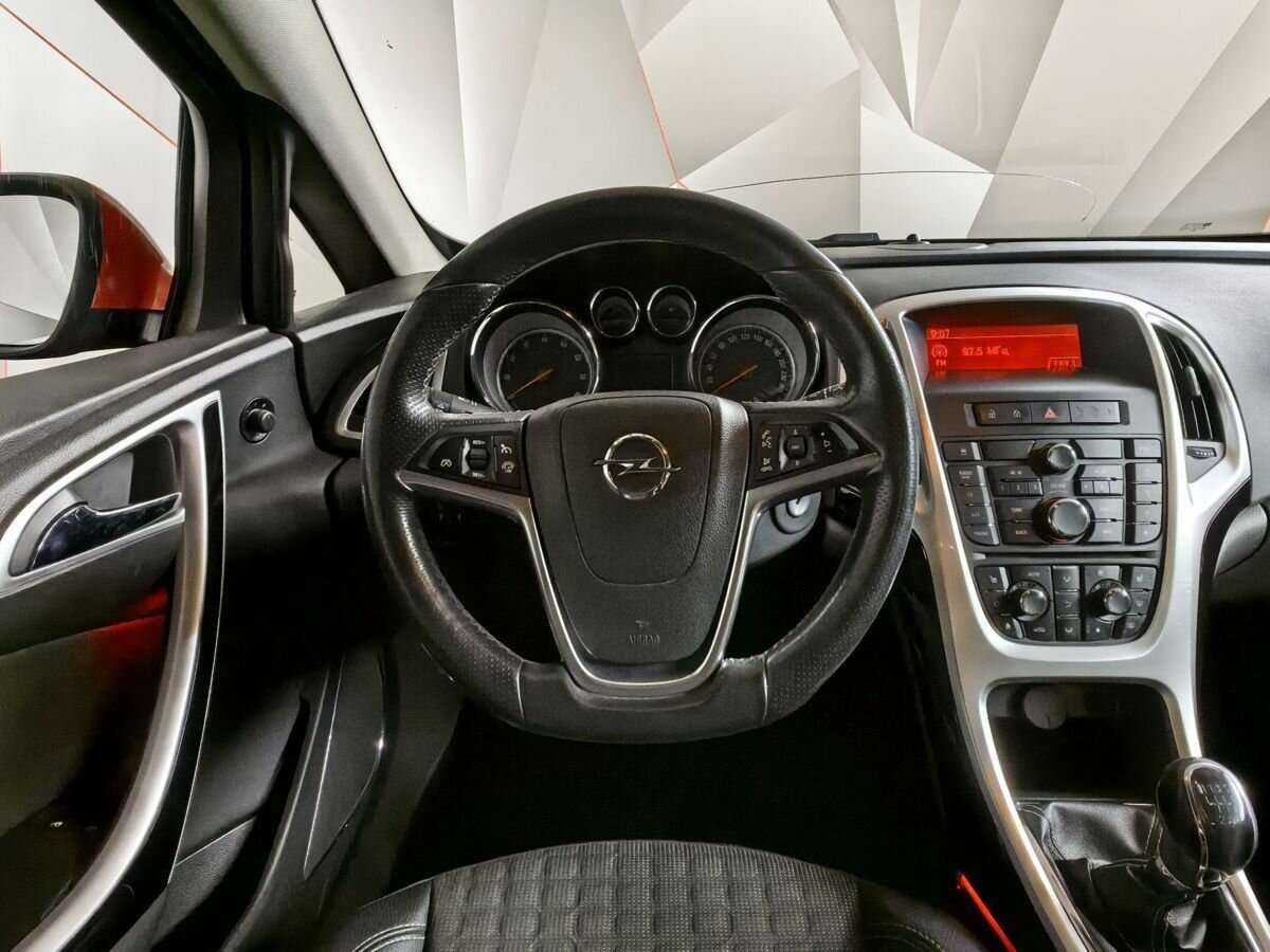 Opel Astra б/у, 2012, Механическая. Фото: #14