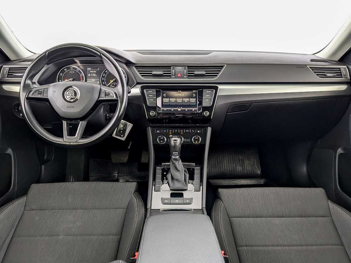 Skoda Superb б/у, 2019, Роботизированная. Фото: #13
