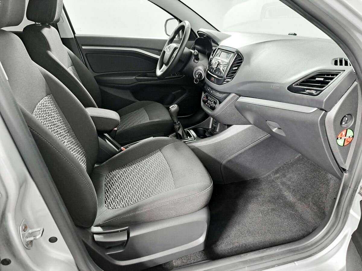 Lada (ВАЗ) Vesta б/у, 2020, Механическая. Фото: #6