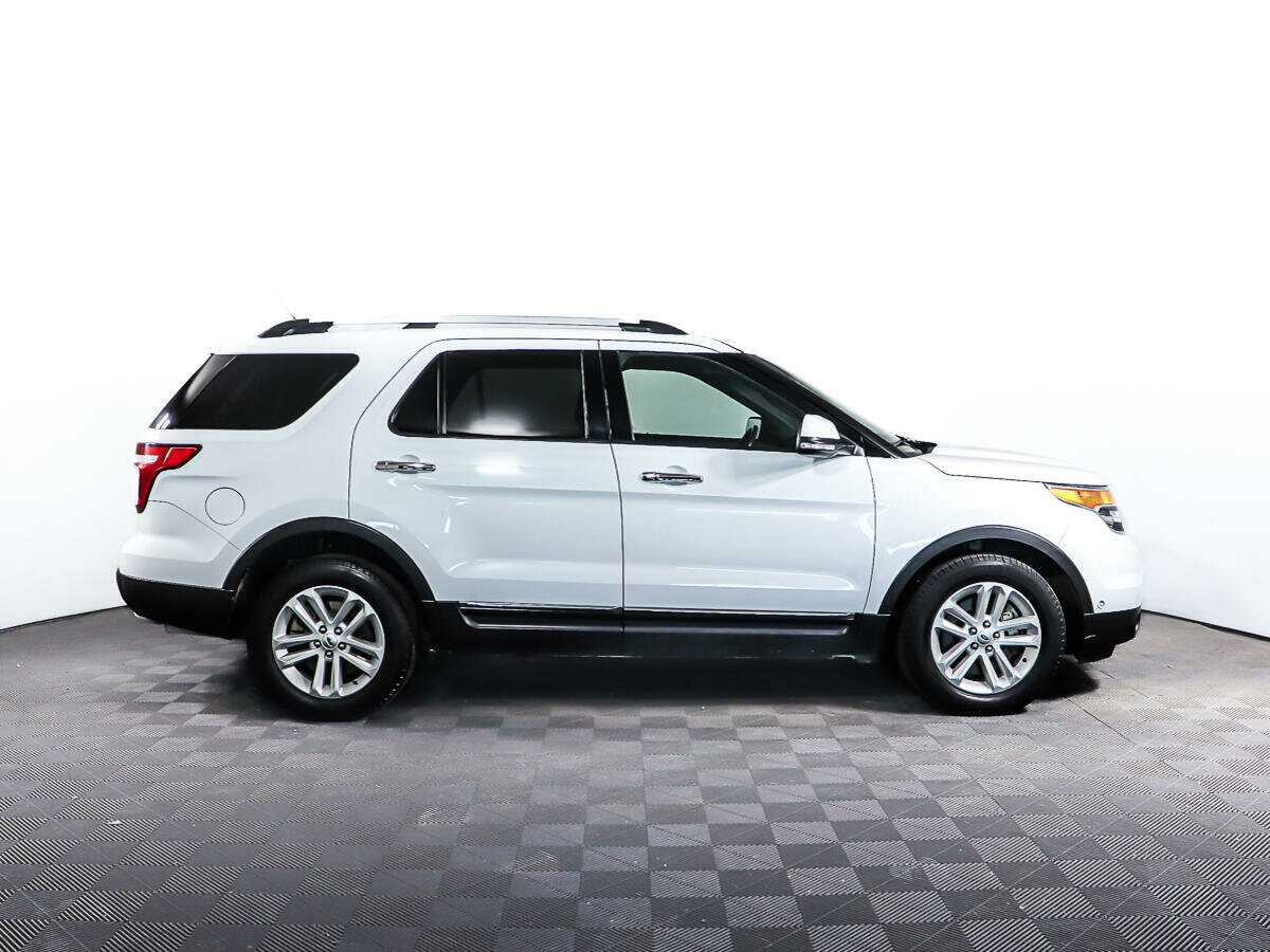 Ford Explorer б/у, 2013, Автоматическая. Фото: #3