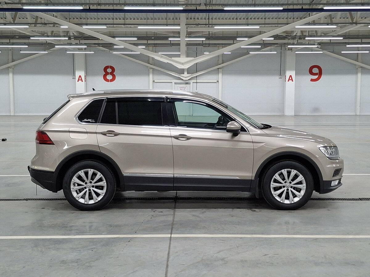Volkswagen Tiguan б/у, 2017, Роботизированная. Фото: #3