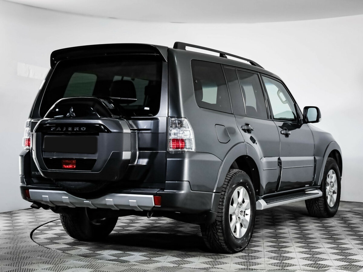 Mitsubishi Pajero б/у, 2015, Автоматическая. Фото: #4