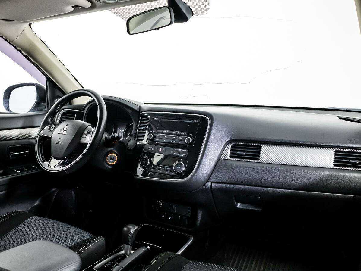 Mitsubishi Outlander б/у, 2017, Вариатор. Фото: #6