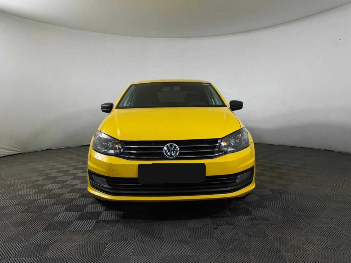 Volkswagen Polo б/у, 2017, Механическая. Фото: #1