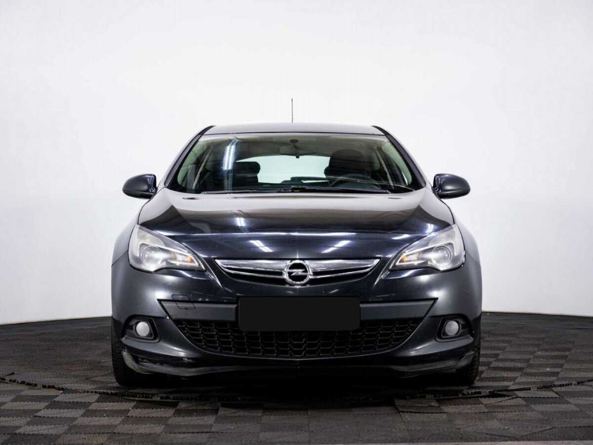 Opel Astra б/у, 2013, Механическая. Фото: #1