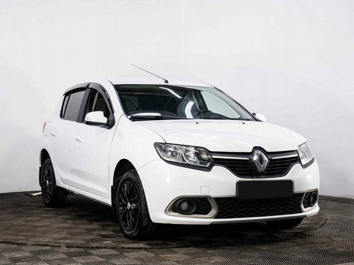 Renault Sandero б/у, 2016, Механическая. Фото: #2