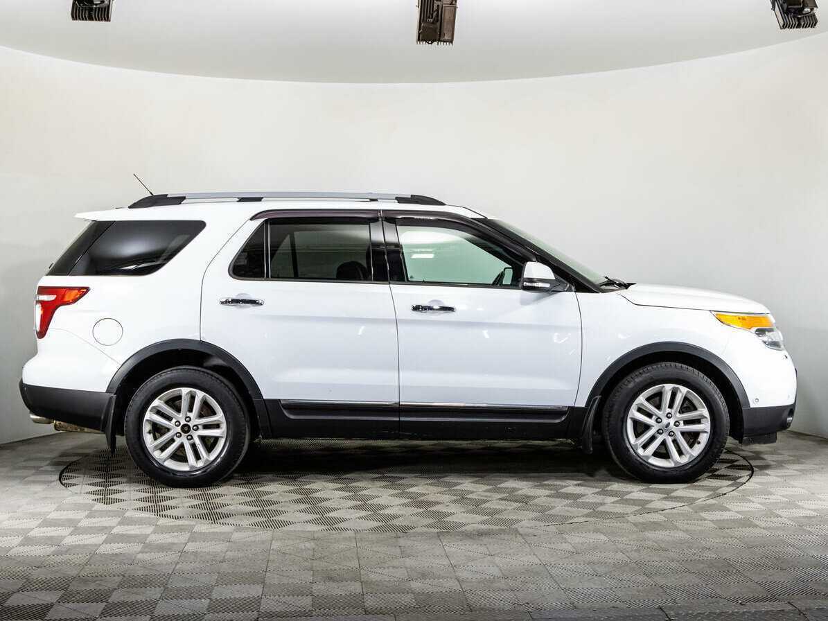Ford Explorer б/у, 2014, Автоматическая. Фото: #3