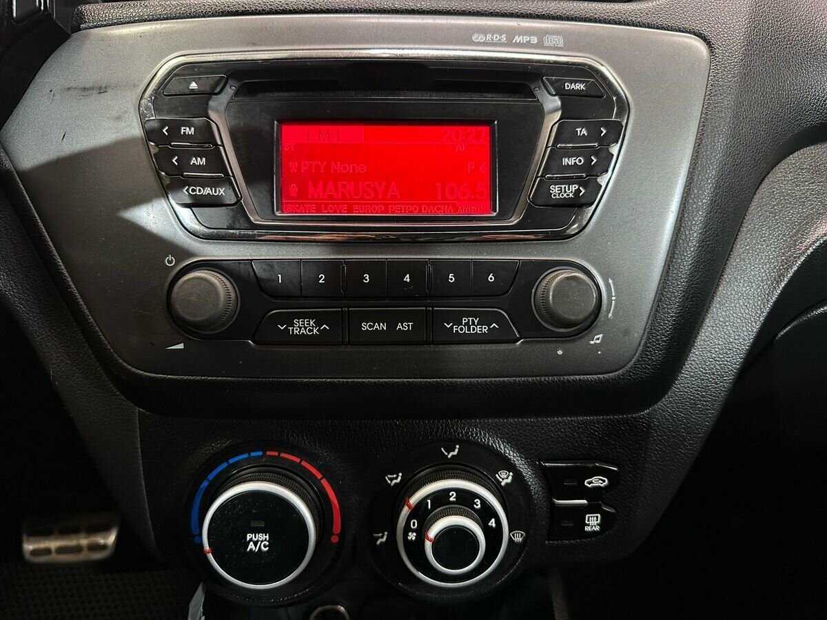 Kia Rio б/у, 2013, Автоматическая. Фото: #12