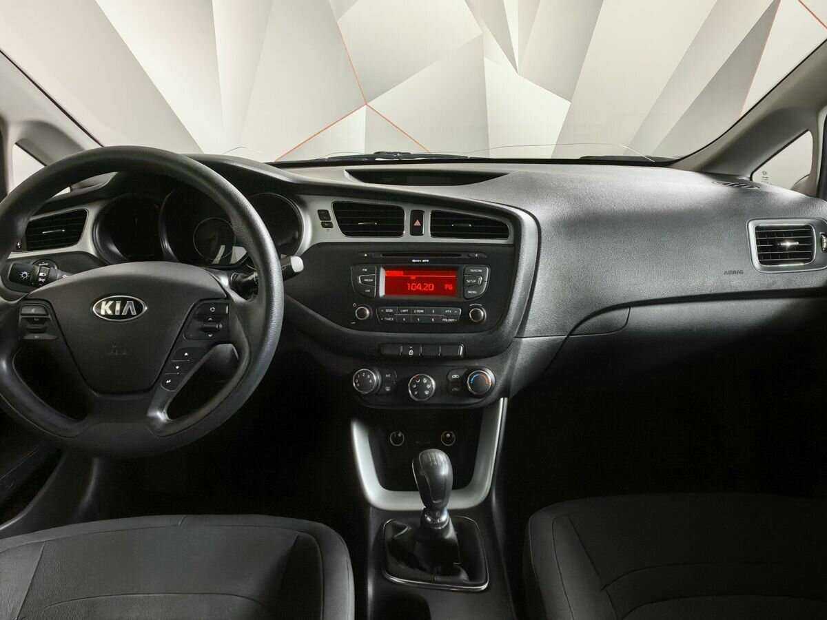 Kia Ceed б/у, 2014, Механическая. Фото: #9