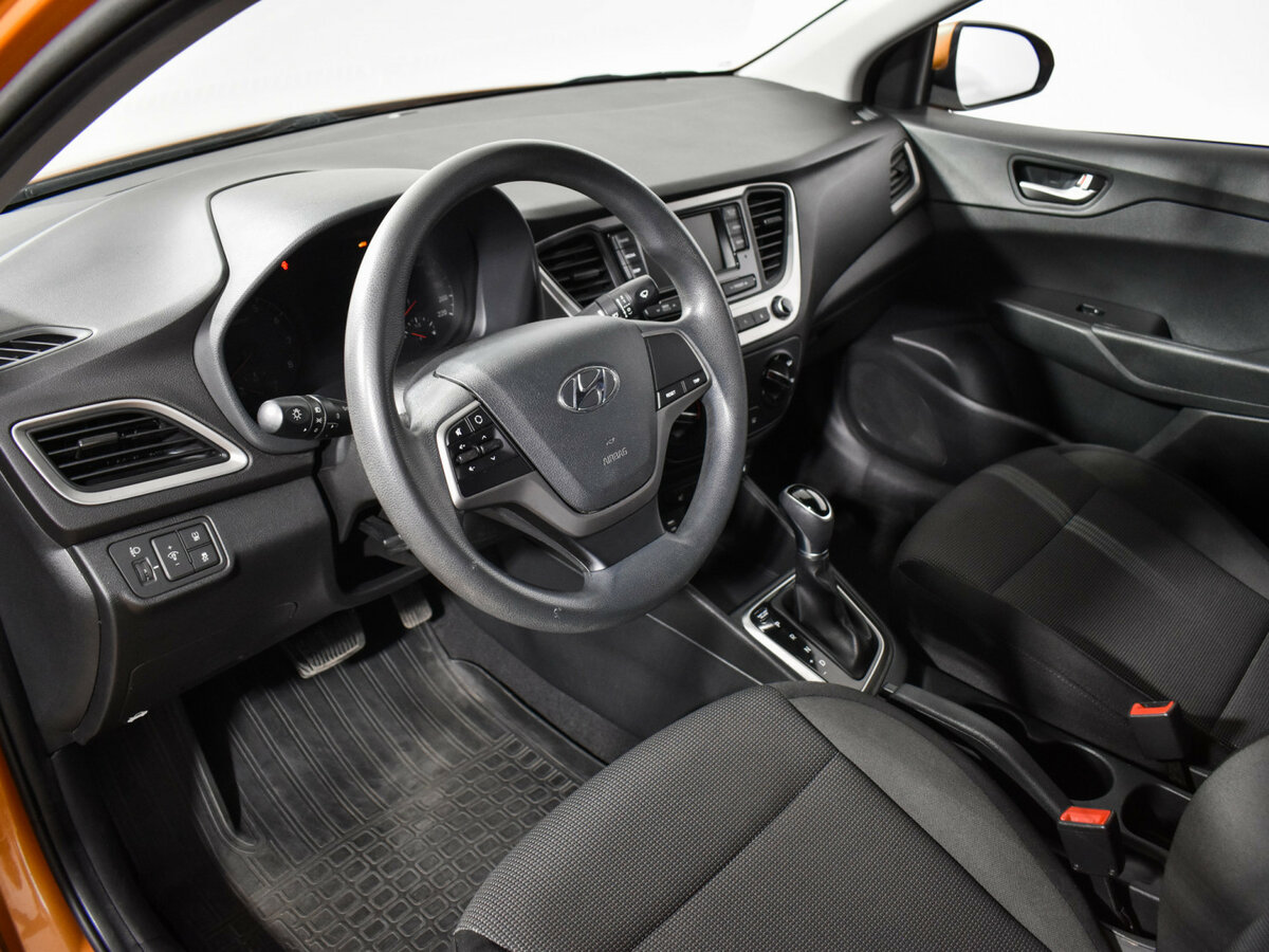 Hyundai Solaris б/у, 2017, Автоматическая. Фото: #8