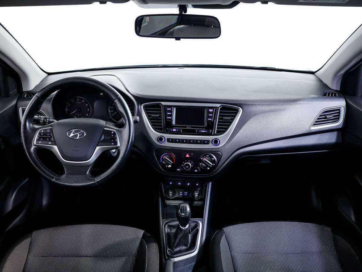 Hyundai Solaris б/у, 2018, Механическая. Фото: #8