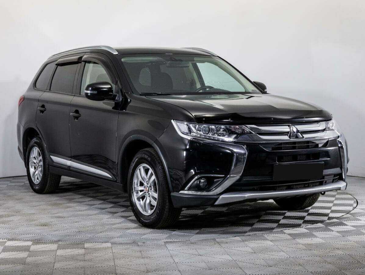 Mitsubishi Outlander б/у, 2017, Вариатор. Фото: #2