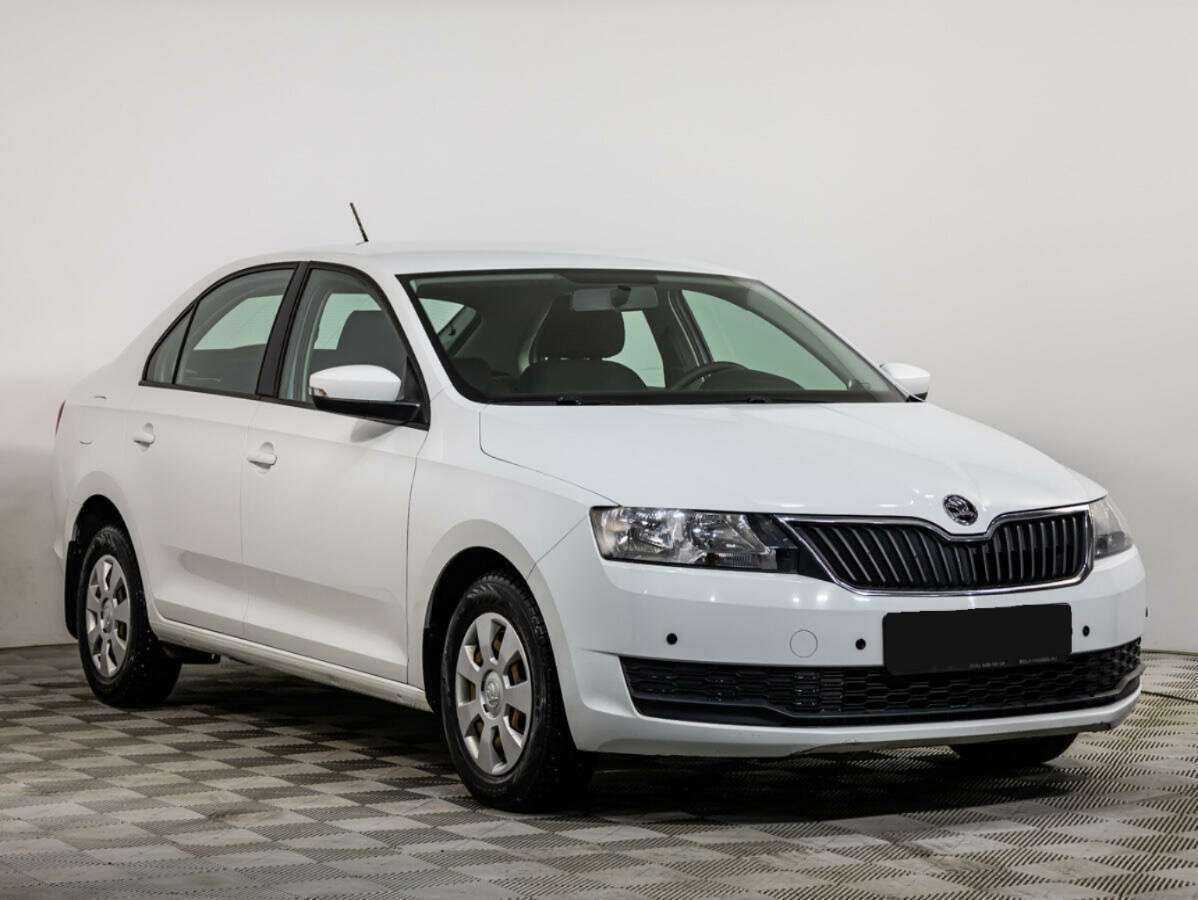 Skoda Rapid б/у, 2017, Механическая. Фото: #1