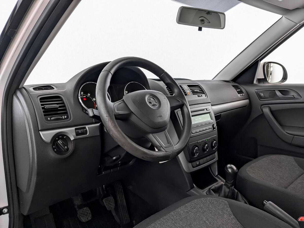 Skoda Yeti б/у, 2014, Механическая. Фото: #13