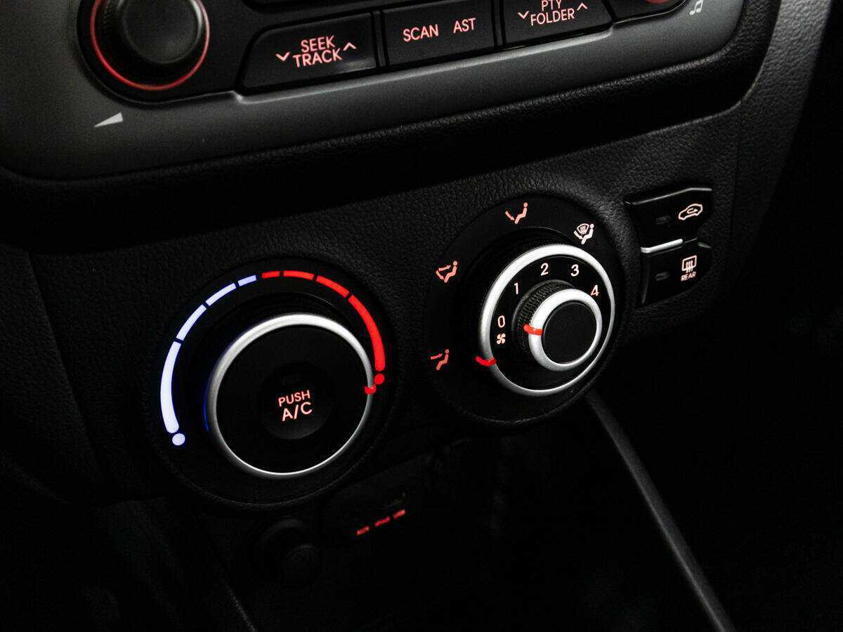 Kia Rio б/у, 2014, Автоматическая. Фото: #14
