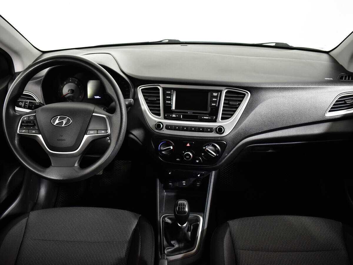 Hyundai Solaris б/у, 2021, Механическая. Фото: #9