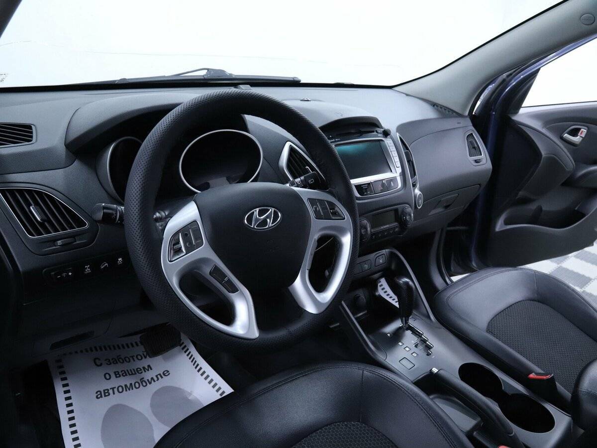 Hyundai ix35 б/у, 2012, Автоматическая. Фото: #9