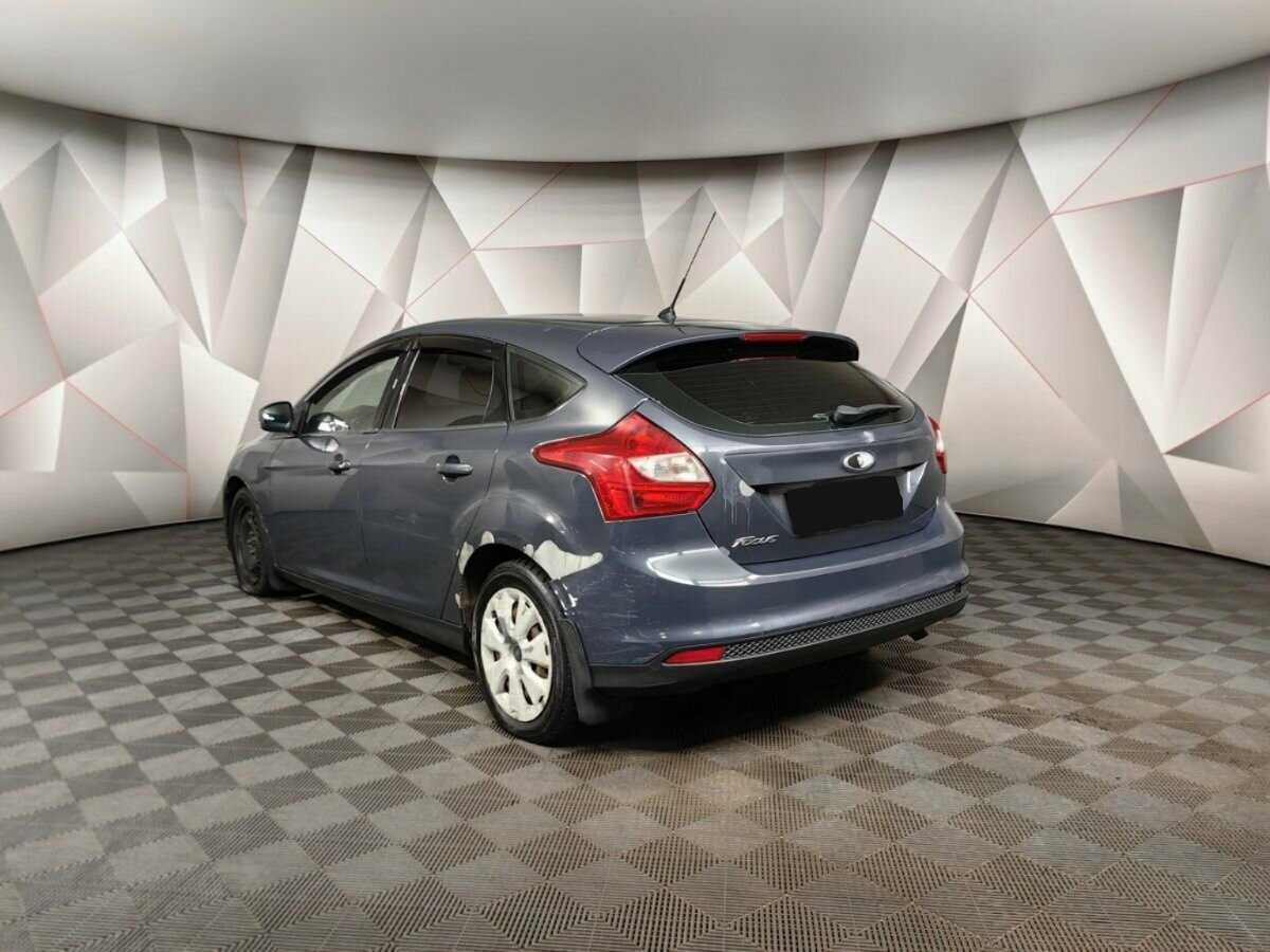 Ford Focus б/у, 2012, Механическая. Фото: #2