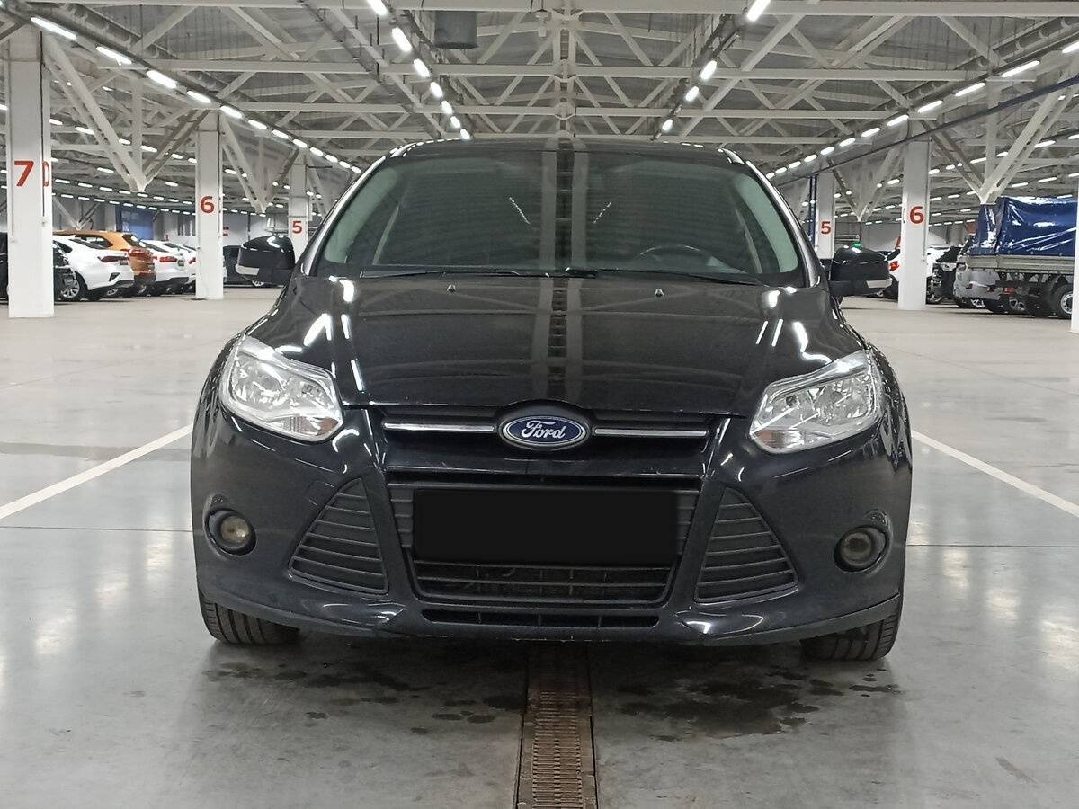 Ford Focus б/у, 2013, Механическая. Фото: #1