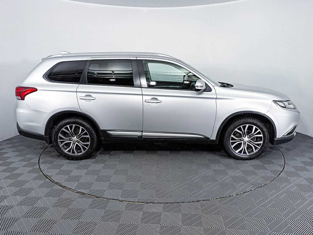 Mitsubishi Outlander б/у, 2018, Вариатор. Фото: #3