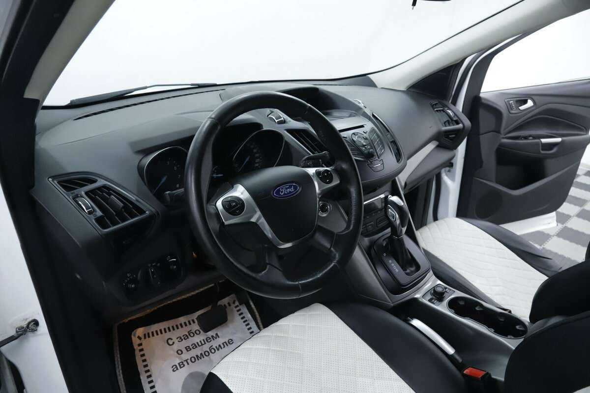 Ford Kuga б/у, 2016, Автоматическая. Фото: #7