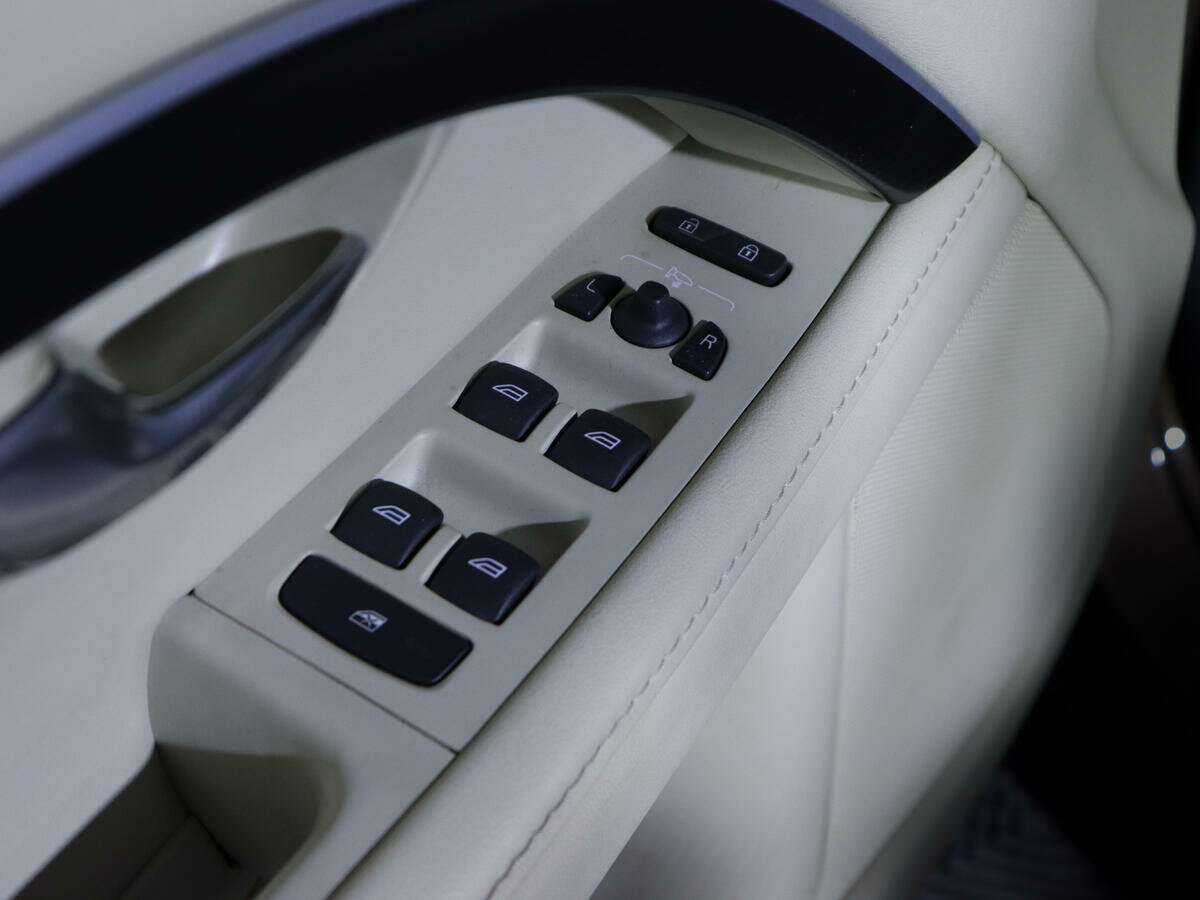 Volvo XC70 б/у, 2012, Автоматическая. Фото: #12