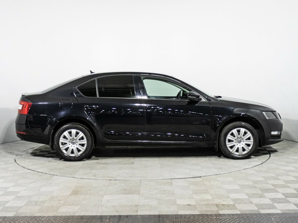 Skoda Octavia б/у, 2018, Автоматическая. Фото: #3