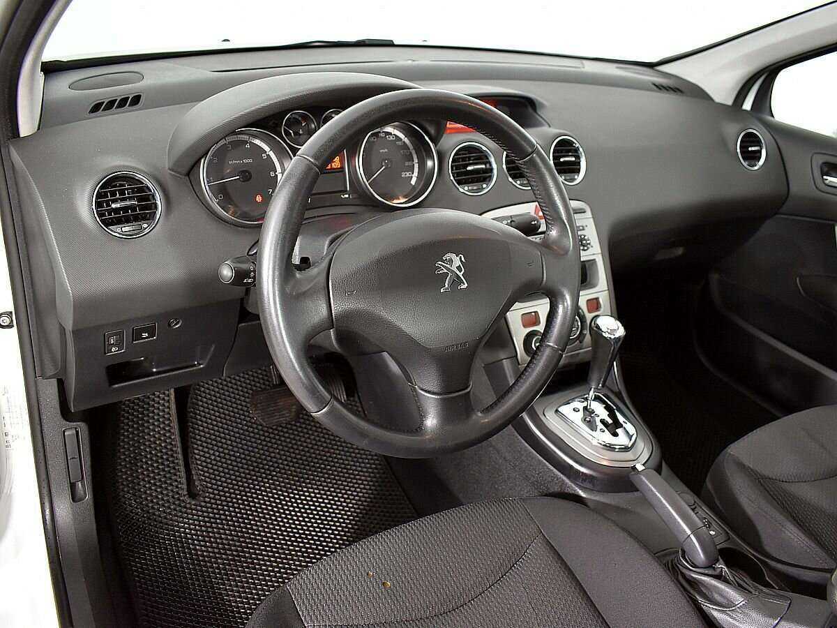 Peugeot 408 б/у, 2013, Автоматическая. Фото: #6