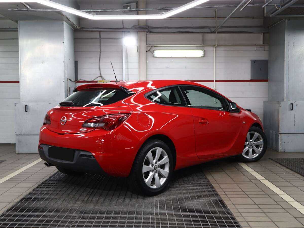 Opel Astra б/у, 2012, Автоматическая. Фото: #1